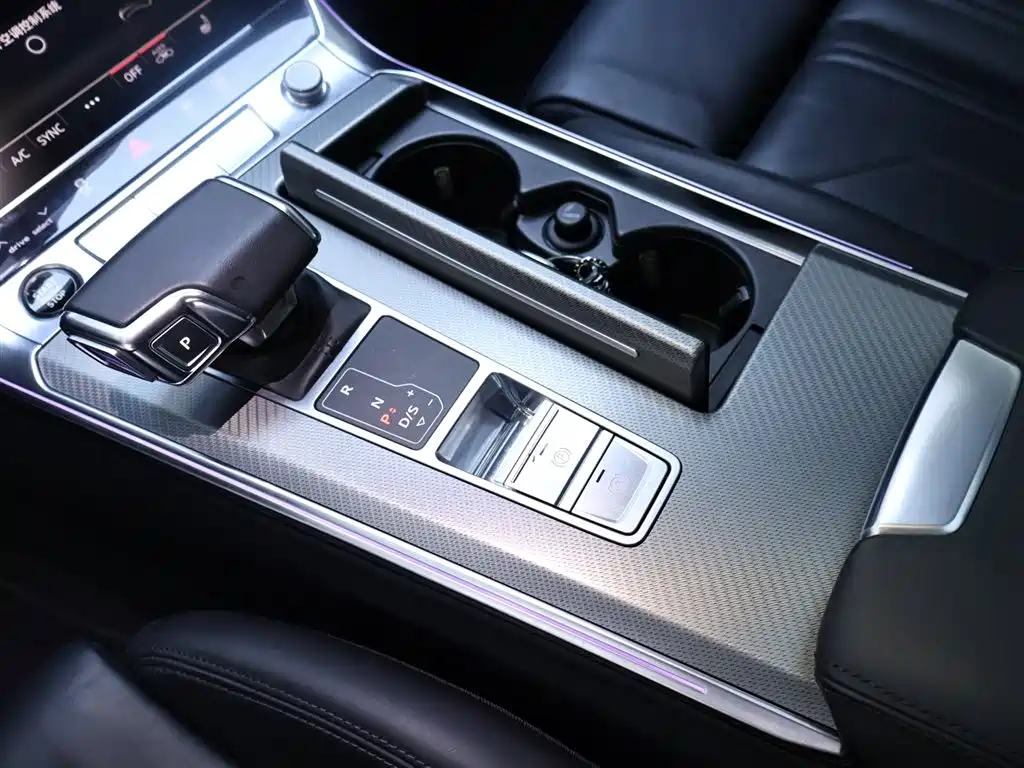 Audi A7 2021 — фото 12