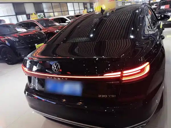 Volkswagen Passat 2022