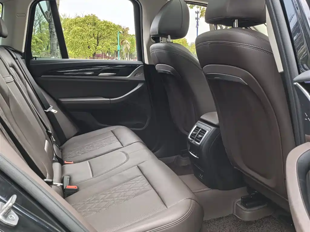 BMW X3 2022 — фото 12