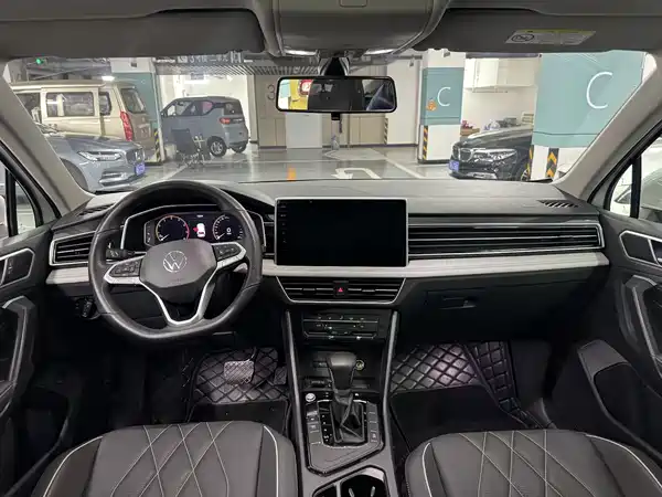 Volkswagen Tiguan L 2024