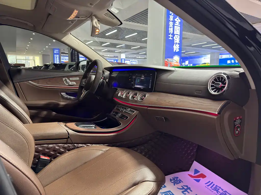Mercedes-Benz E-Class 2019 — фото 15