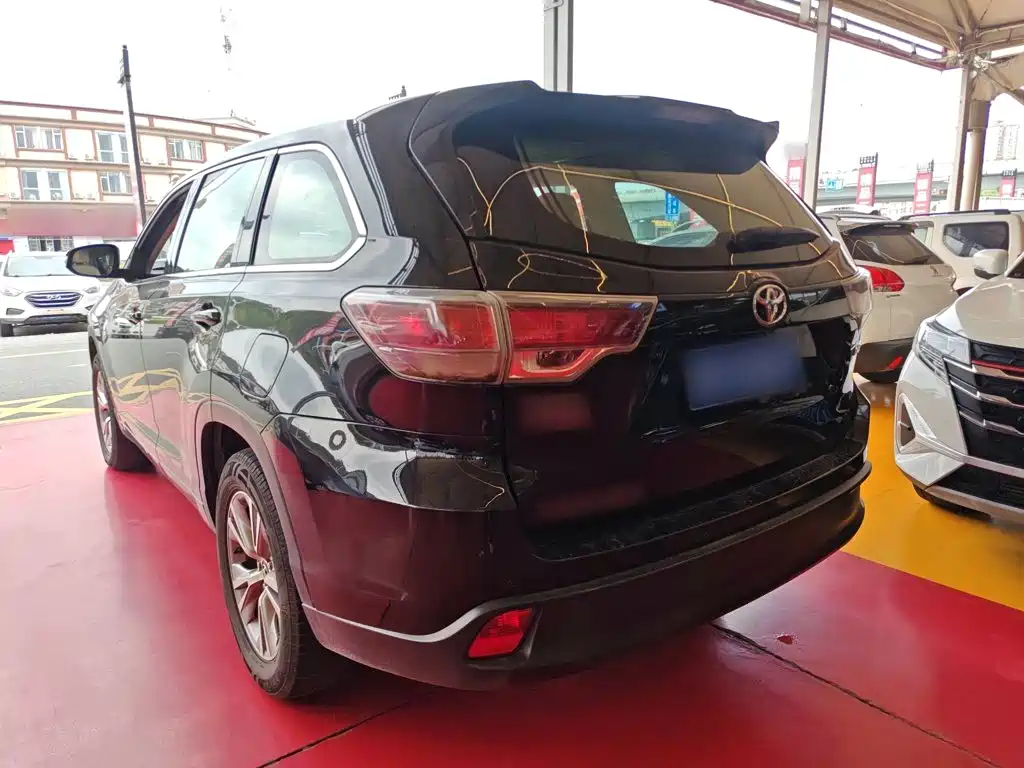 Toyota Highlander 2017 — фото 23