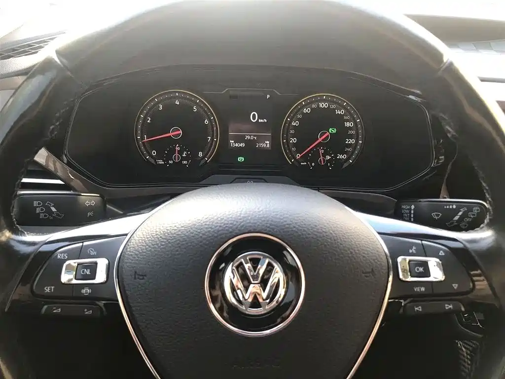 Volkswagen Tharu 2019 — фото 11