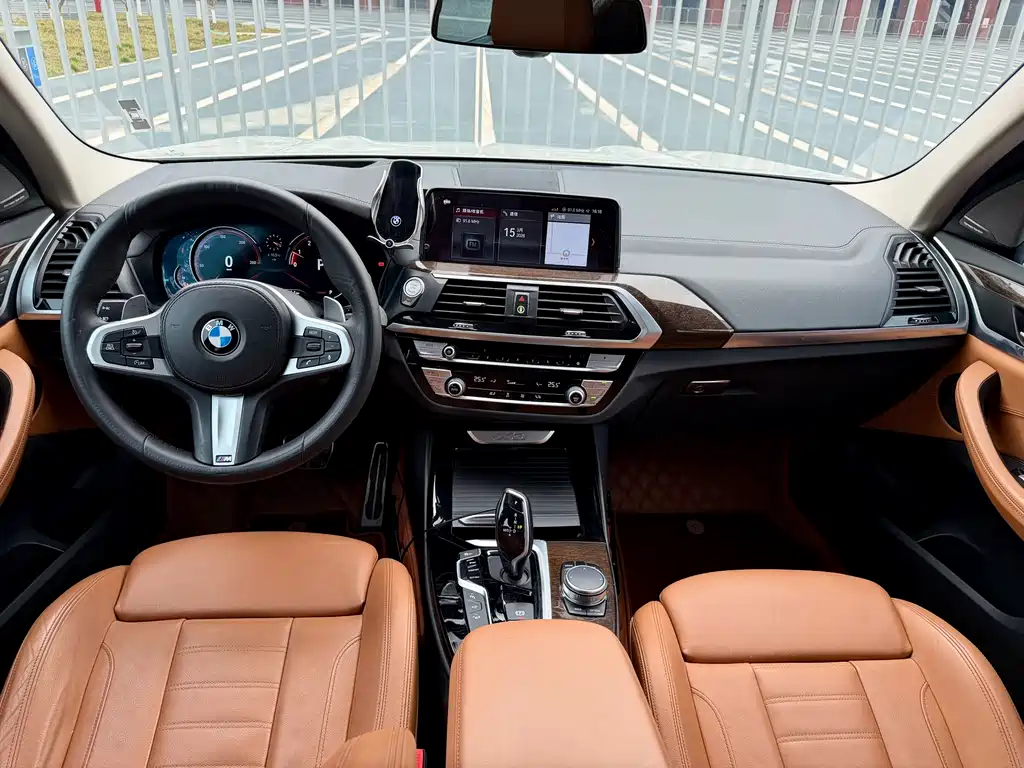 BMW X3 2018 — фото 8