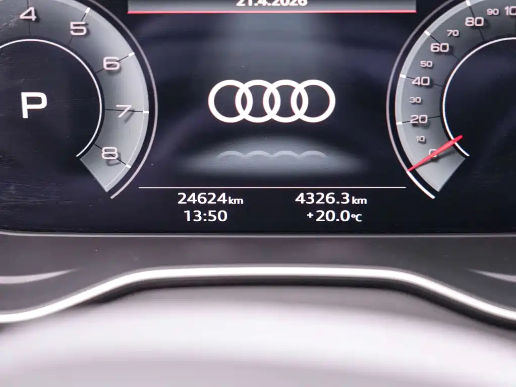 Audi Q5L 2023 — фото 12