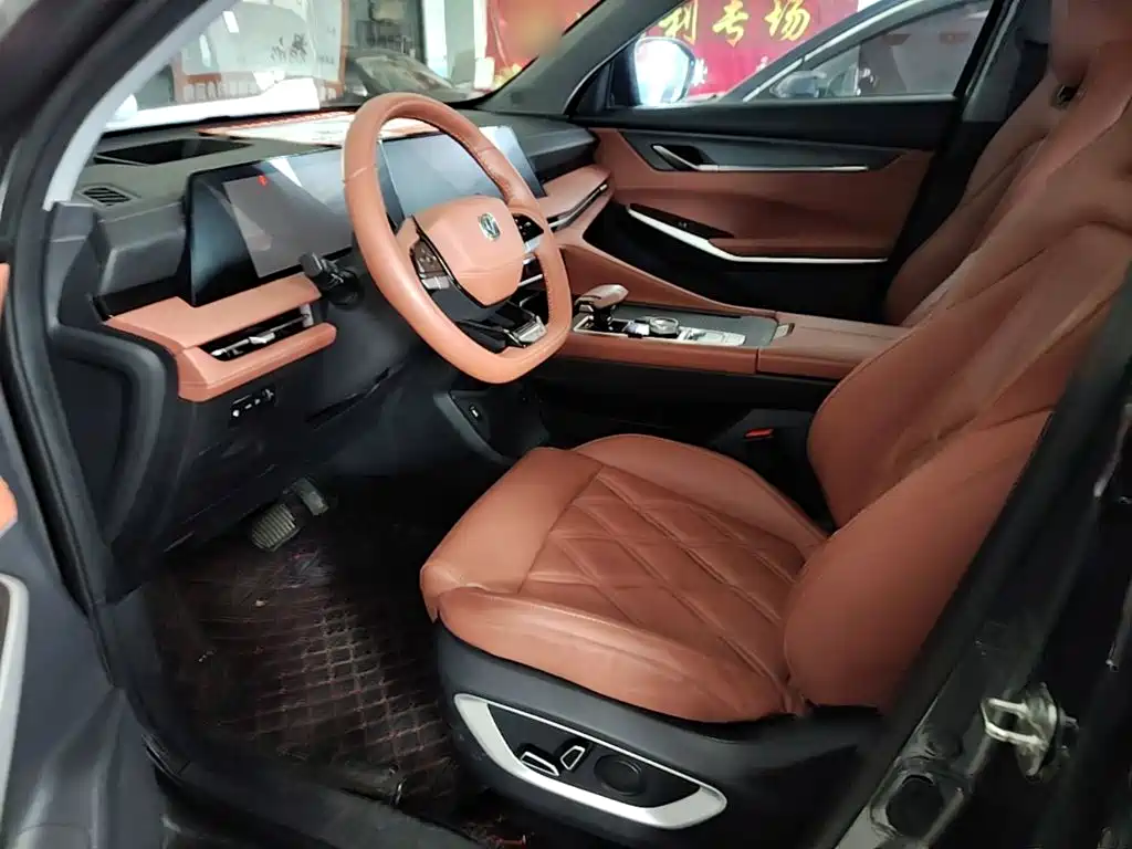 Changan CS75PLUS 2023 — фото 15