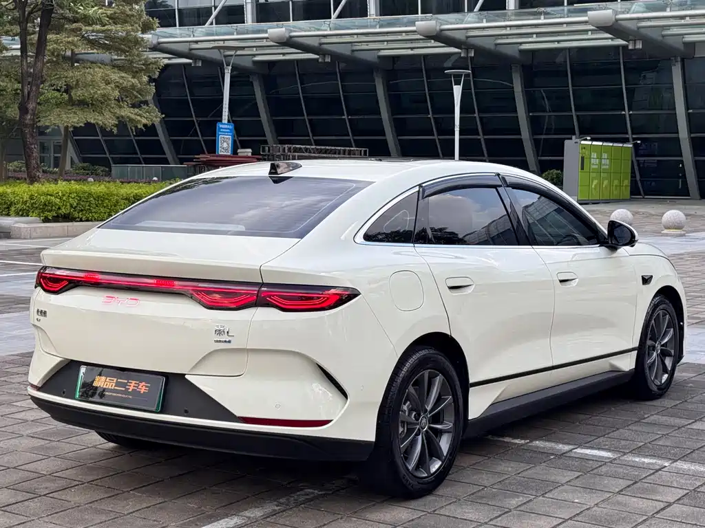BYD Qin L 2025 — фото 23