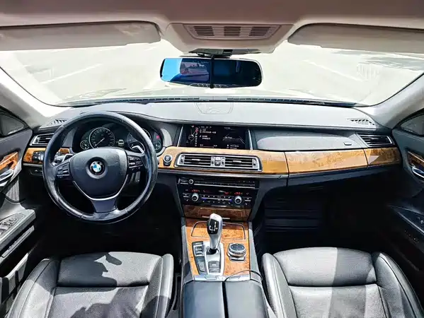 BMW 7 Series 2015