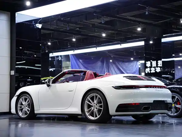 Porsche 911 2020