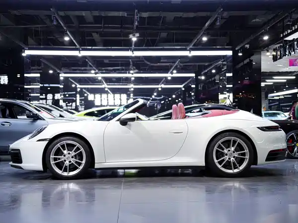 Porsche 911 2020