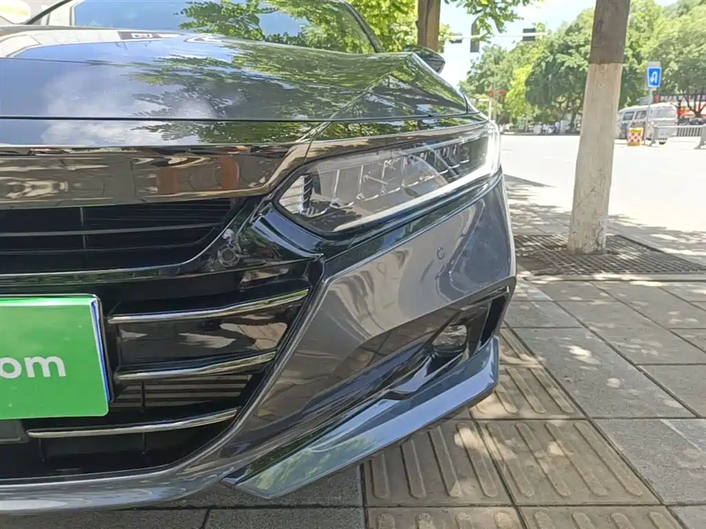 Honda Accord 2022 — фото 24