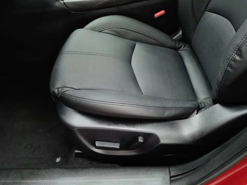 Mazda 3 Axela 2017 — фото 20