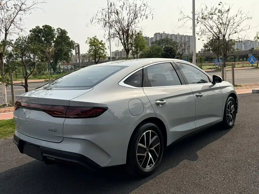 BYD Qin L 2025 — фото 20