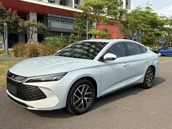 BYD Qin L 2025