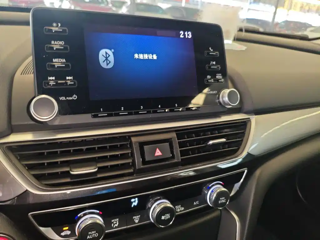 Honda Inspire 2019 — фото 13
