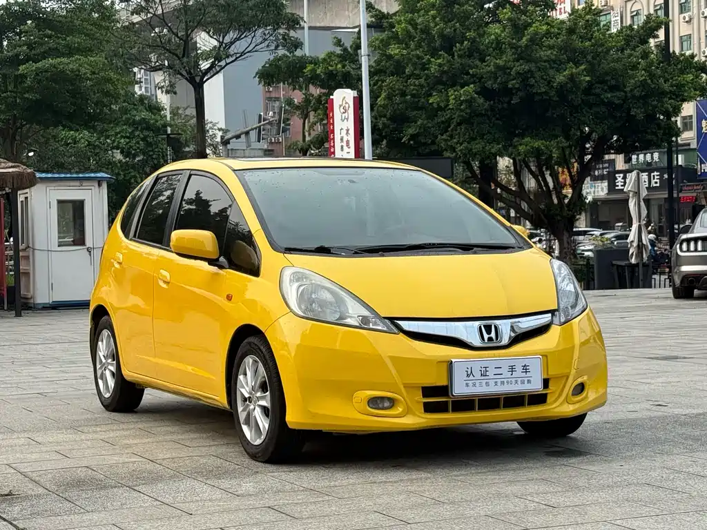 Honda Fit 2011 — фото 3