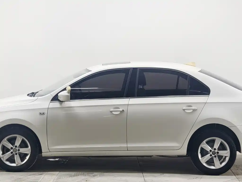 Volkswagen Santana 2014