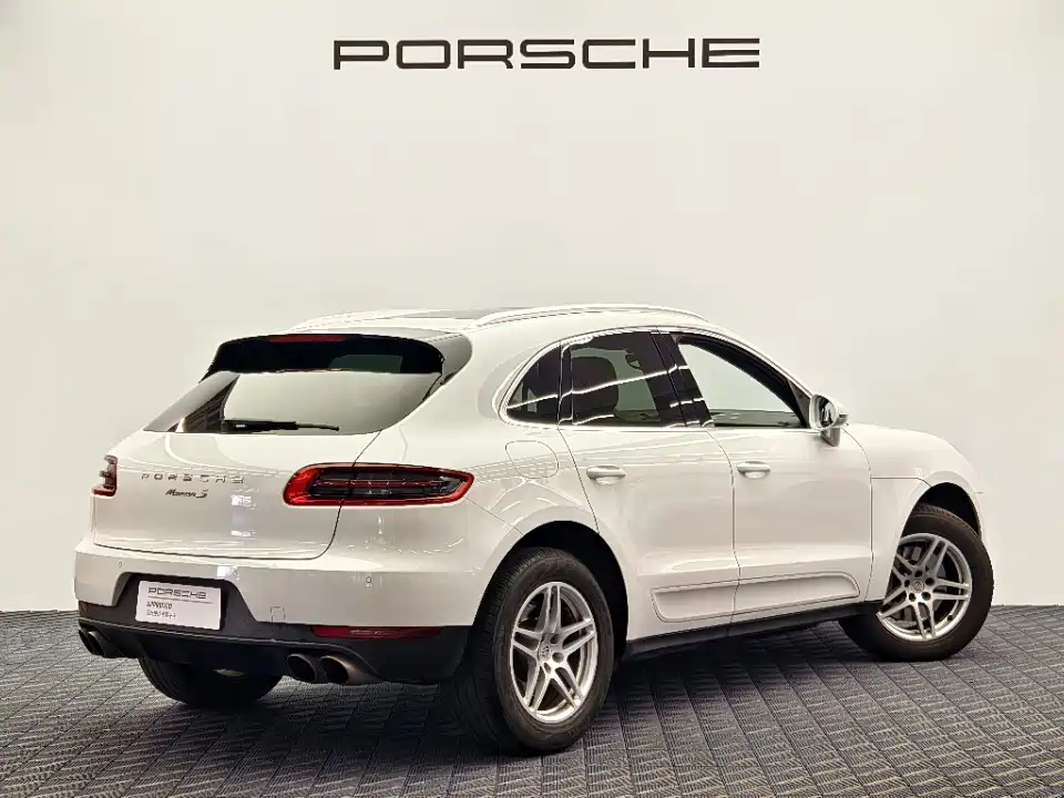 Porsche Macan 2017 — фото 5