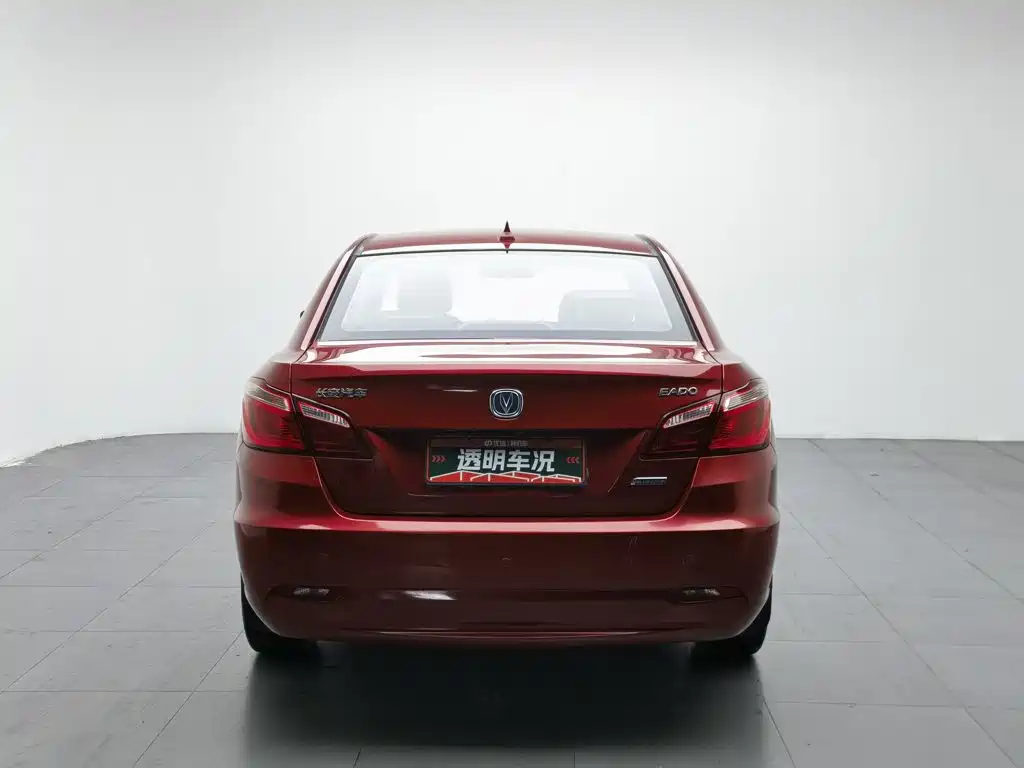 Changan Eado 2016 — фото 4