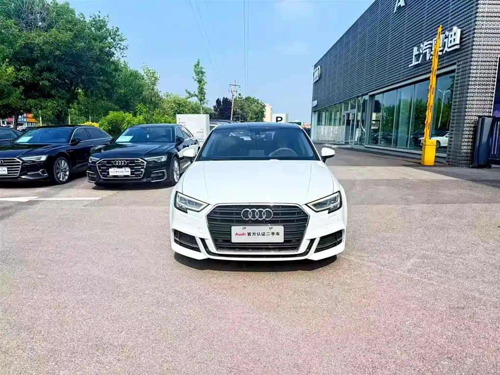 Audi A3 2019 — фото 5