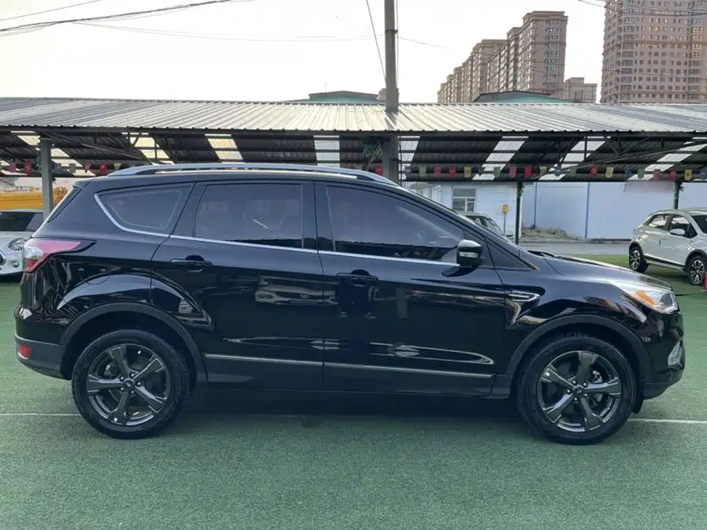 Ford Kuga 2020 — фото 21