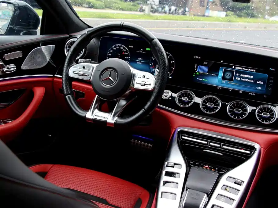 Mercedes-Benz AMG GT 2020 — фото 12