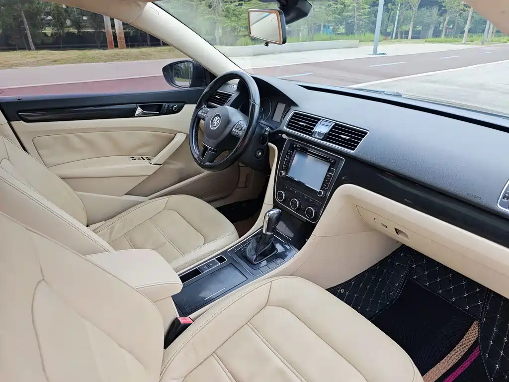 Volkswagen Passat 2013