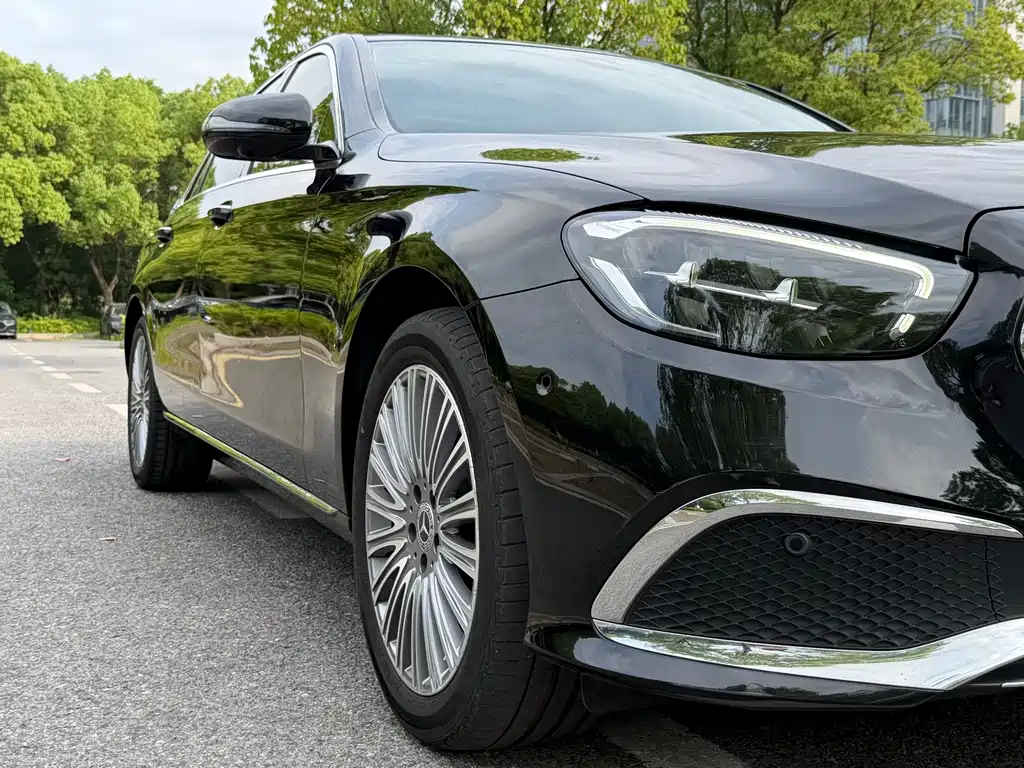Mercedes-Benz E-Class 2022 — фото 20