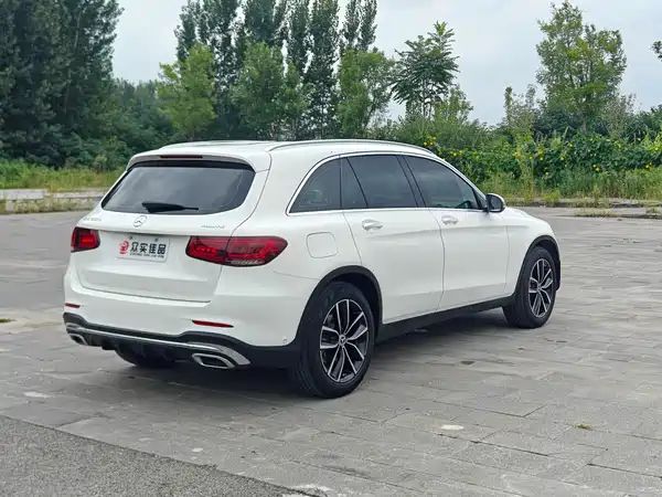 Mercedes-Benz GLC 2023