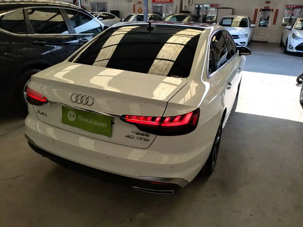 Audi A4L 2023