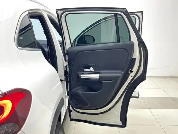 Mercedes-Benz GLA 2020