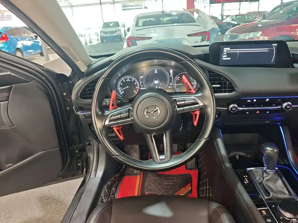 Mazda 3 Axela 2022
