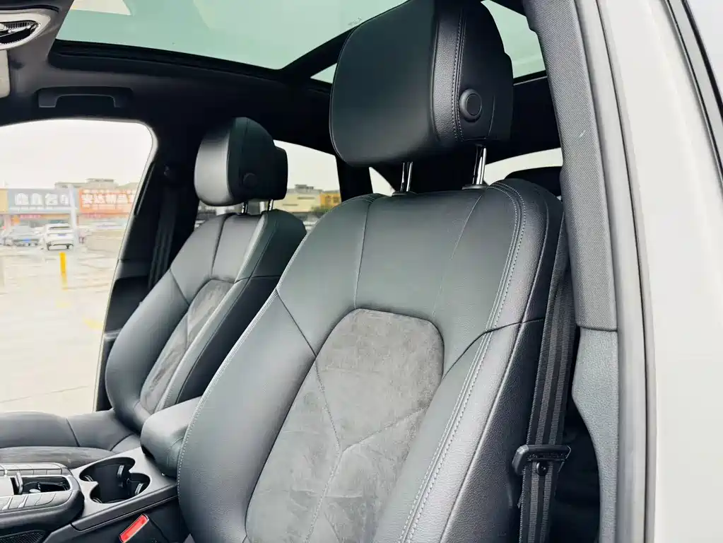 Porsche Macan 2017 — фото 12