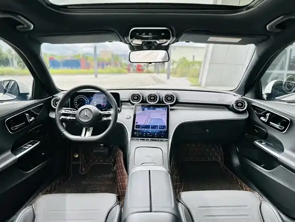 Mercedes-Benz C-Class 2022