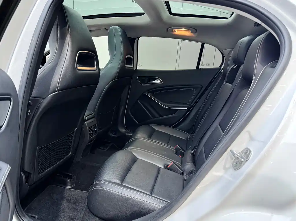 Mercedes-Benz GLA 2017 — фото 10