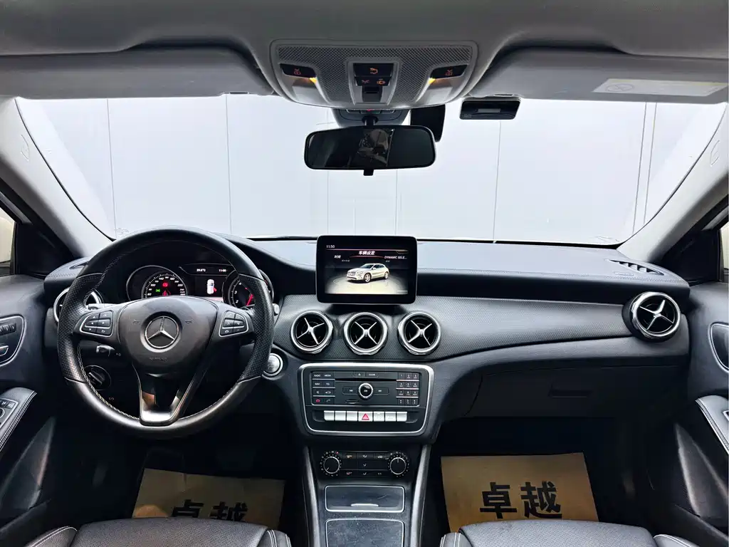 Mercedes-Benz GLA 2017 — фото 19