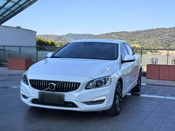 Volvo S60 2019