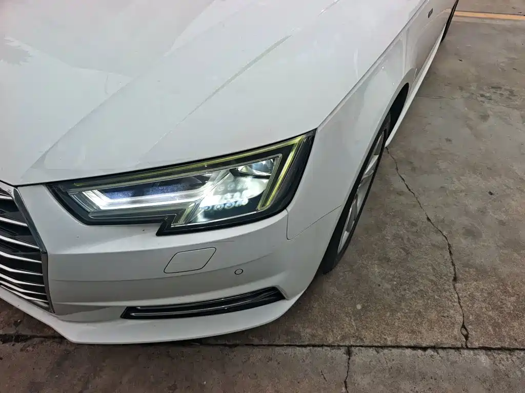 Audi A4L 2019 — фото 24