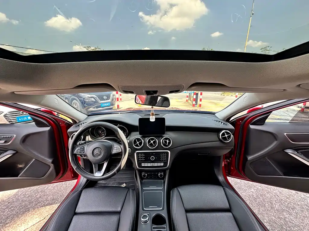 Mercedes-Benz GLA 2018 — фото 13
