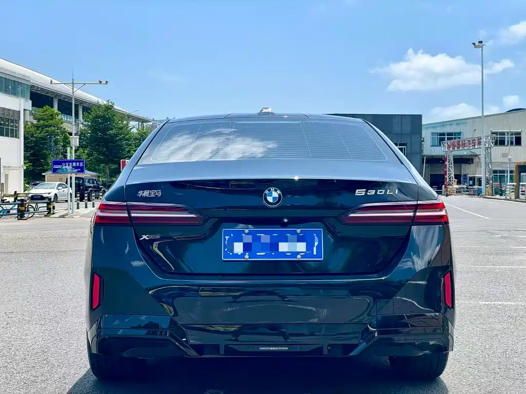 BMW 5 Series 2026