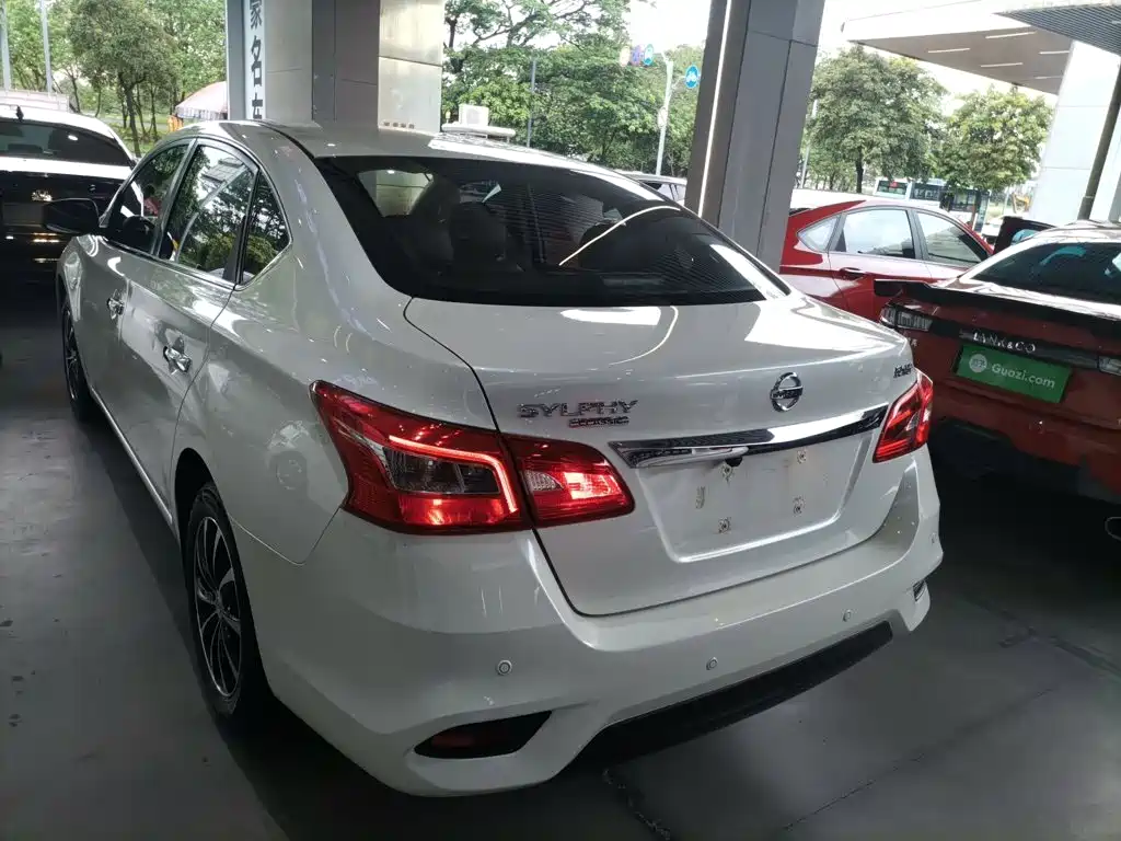 Nissan Sylphy 2020 — фото 23