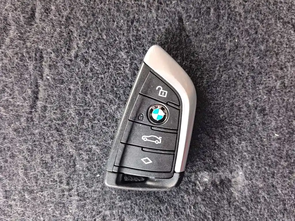BMW X3 2018 — фото 9