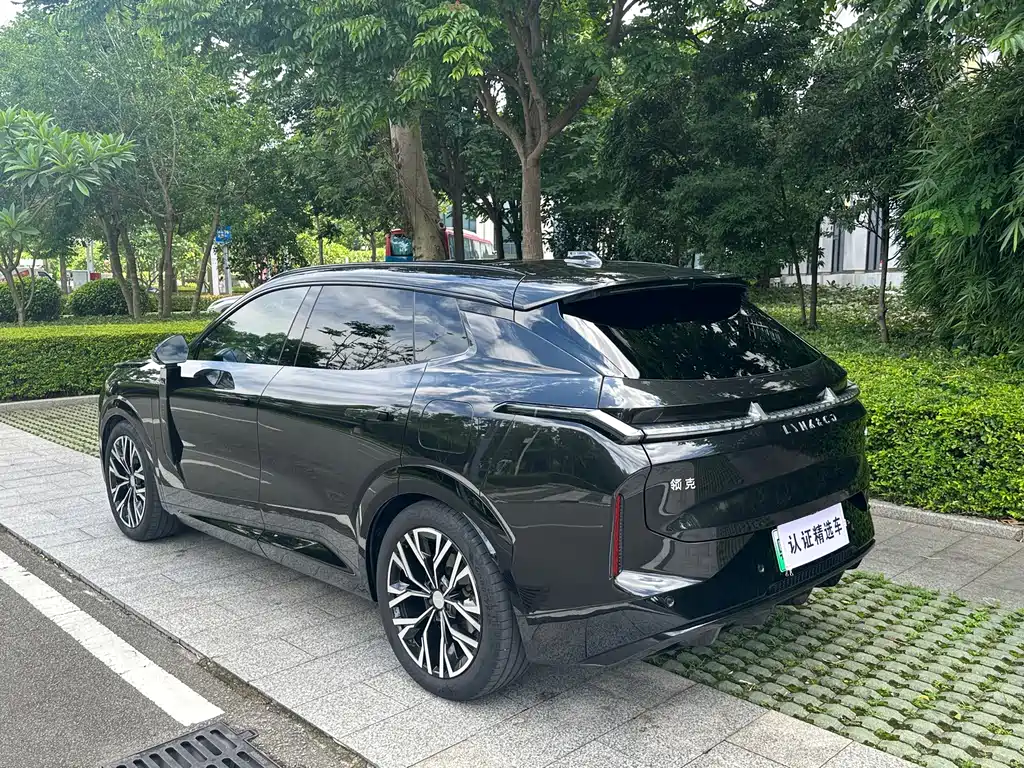 Lynk & Co 08 EM-P 2025 — фото 34