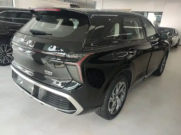 Hongqi HS3 PHEV 2025