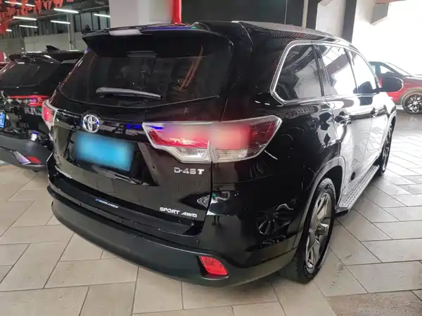 Toyota Highlander 2016
