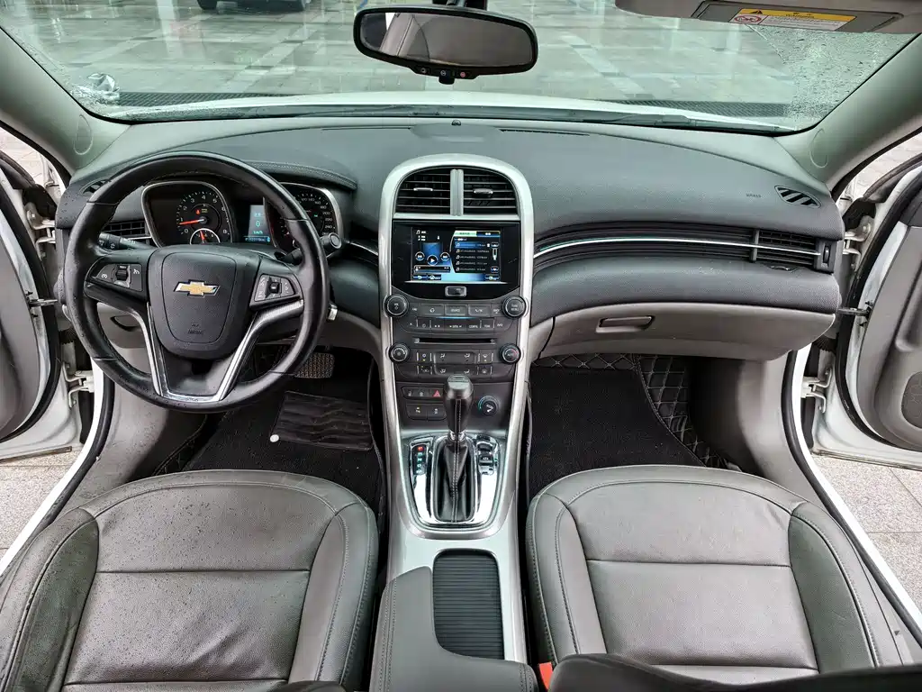 Chevrolet Malibu 2015 — фото 12