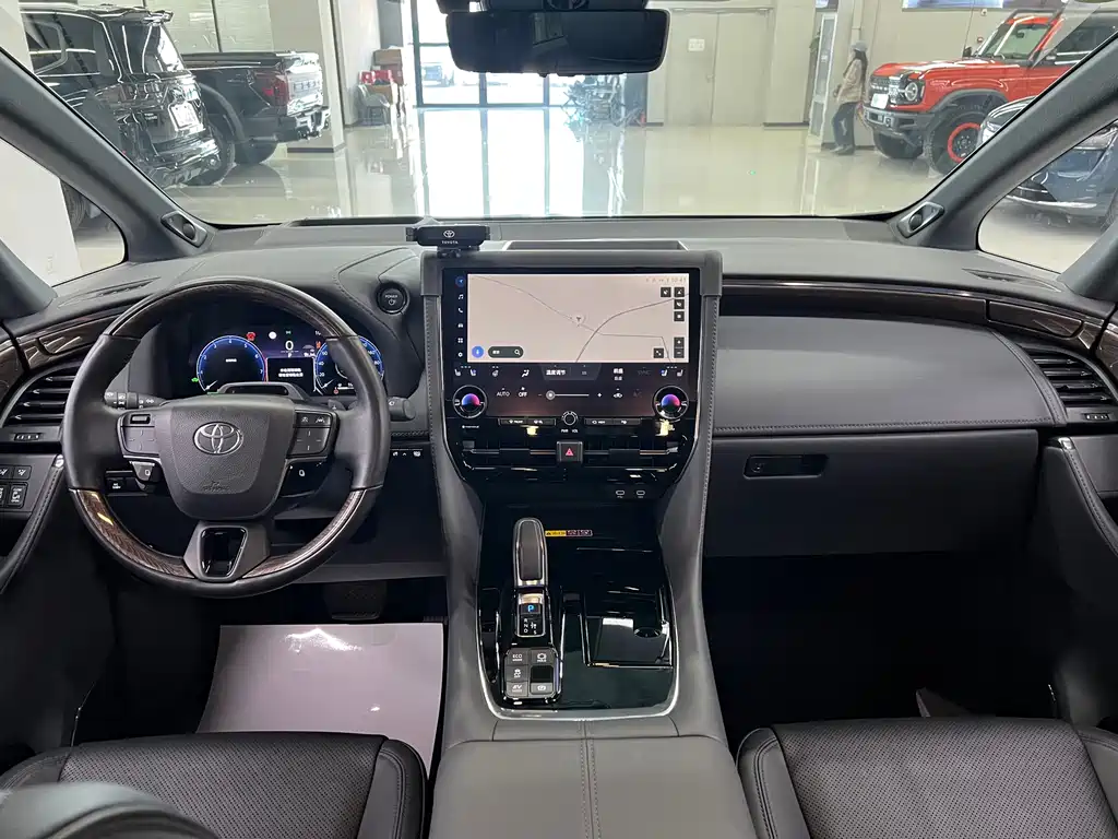 Toyota Alphard 2025 — фото 15