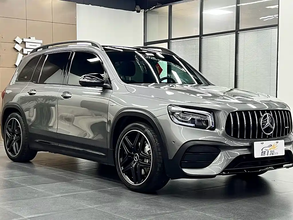 Mercedes-Benz GLB AMG 2022 — фото 3