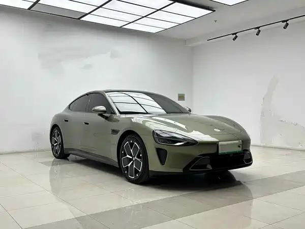 Xiaomi SU7 2024