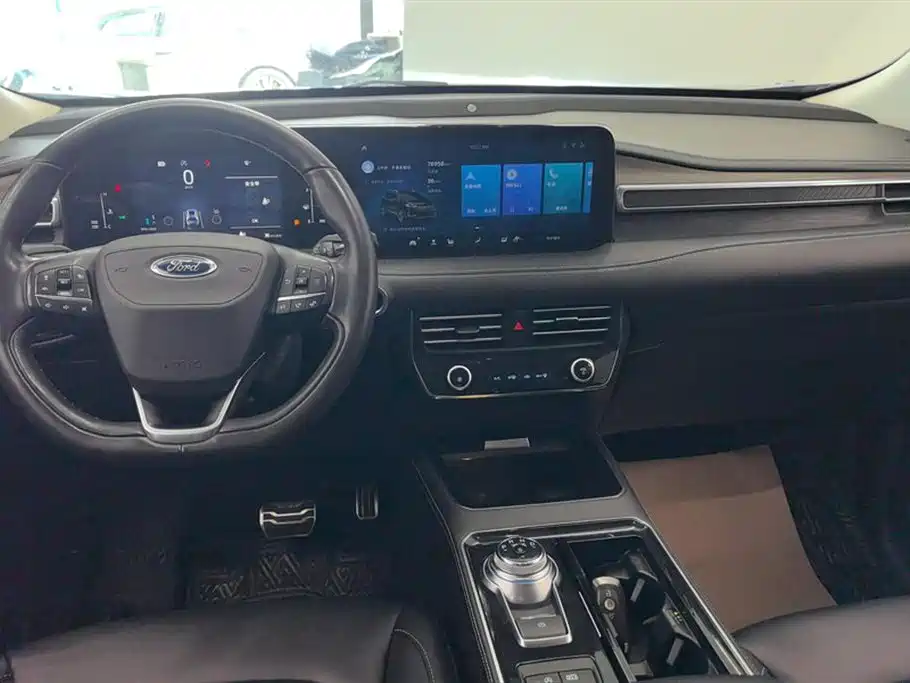Ford Edge 2022 — фото 12